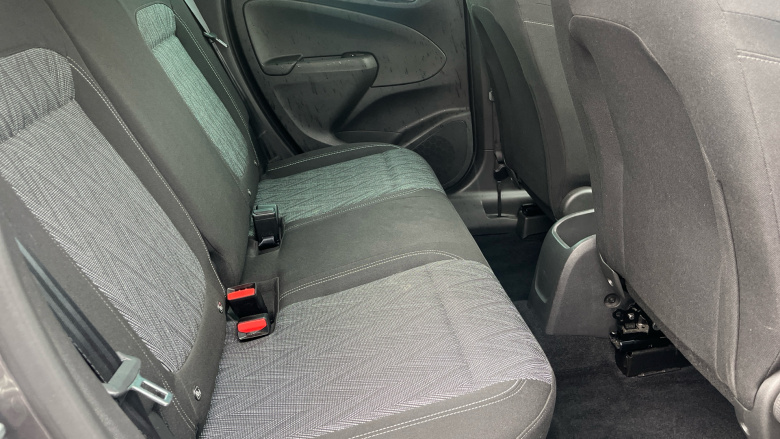 Vauxhall Crossland X 1.2T [110] SRi Nav 5dr [6 Spd] [S/S] Petrol Hatchback